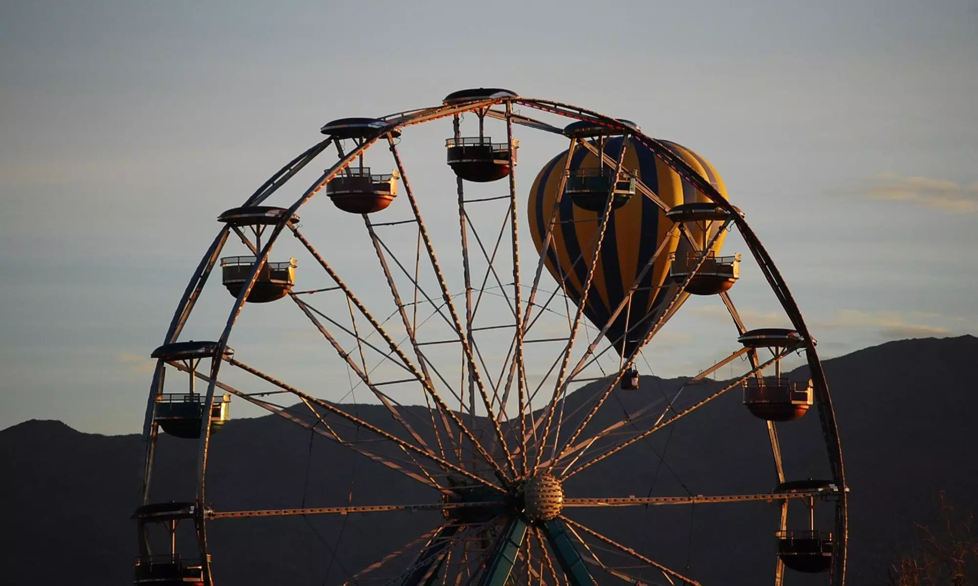 Havasu Hot Air Balloon Festival: Lake Havasu Spectacle