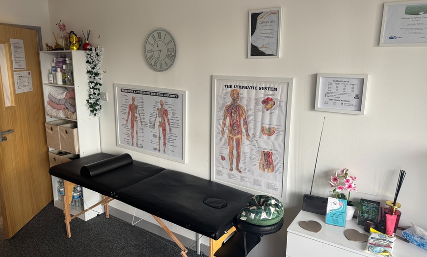 Image 3: Deep Tissue Massage – 1 or 3 Sessions (30 or 60 Min) at AR Beyond Body