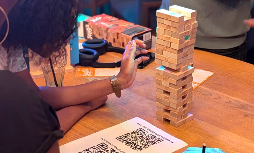 Image 3: Entry with Welcome Cocktails and Any Tapas of Choice for 2 or 4 People