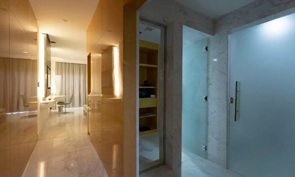 5* Al Ain: 1 Night Weekday or Weekend Stay with Optional Breakfast