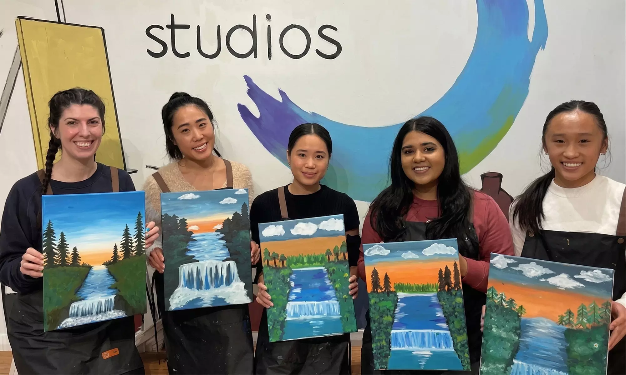 Paint & Sip Sydney - Creative Experiences @ DIY Art Studios