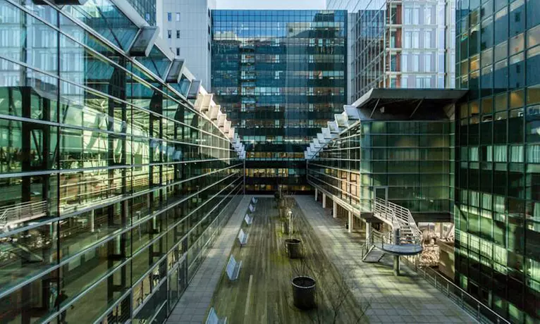 Amsterdam-Zuid: Standard or Large Double Room for 2 People