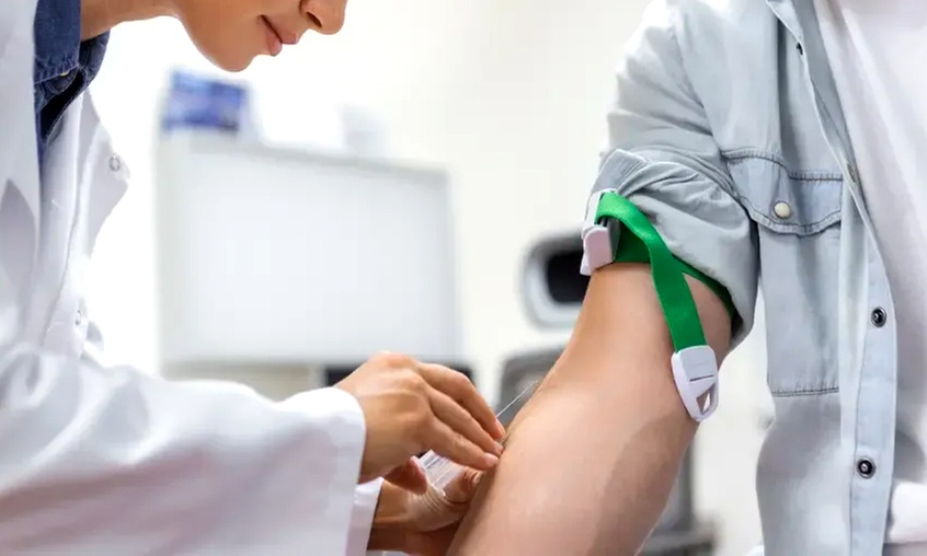 Live Blood Analysis with Diet Management for Personal Health Insights