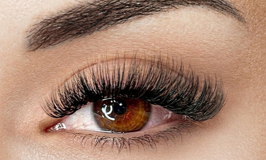 Image 2: Soft Volume or Glamorous/ Hybrid Volume Full Set Eyelash Extensions