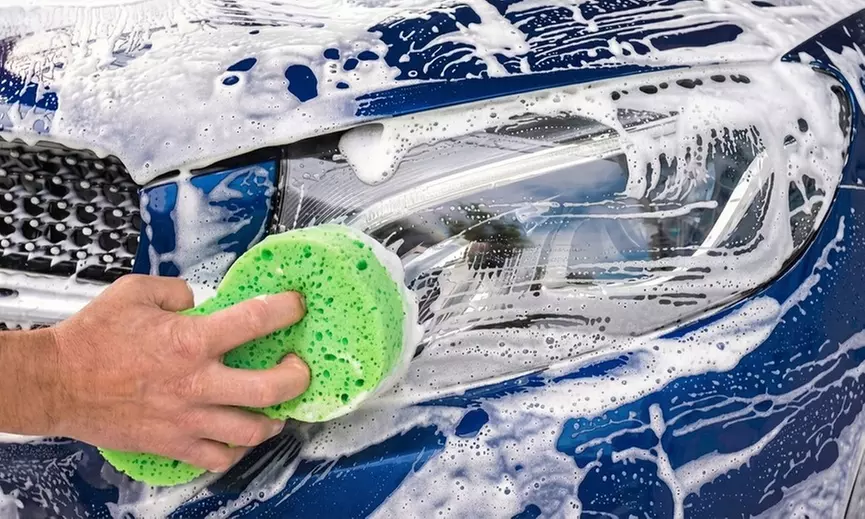 Lavado de coche a mano completo con opción a faros y/o tapicería