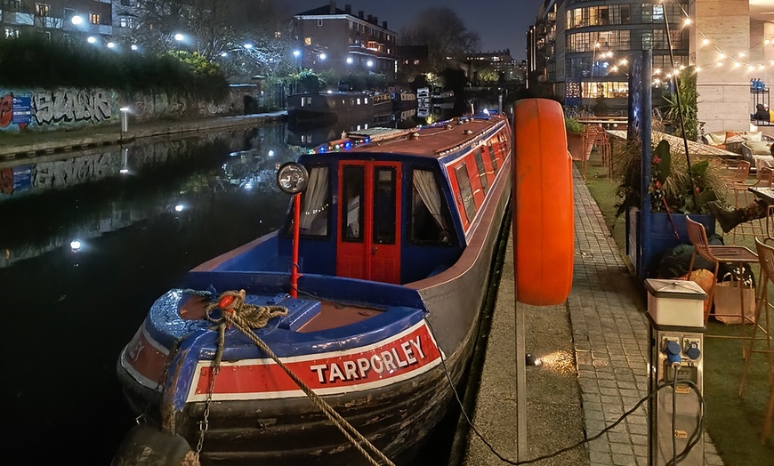 Image 2: Explore Christmas Canal Cruise with Drinks & Mince Pies for up to 12