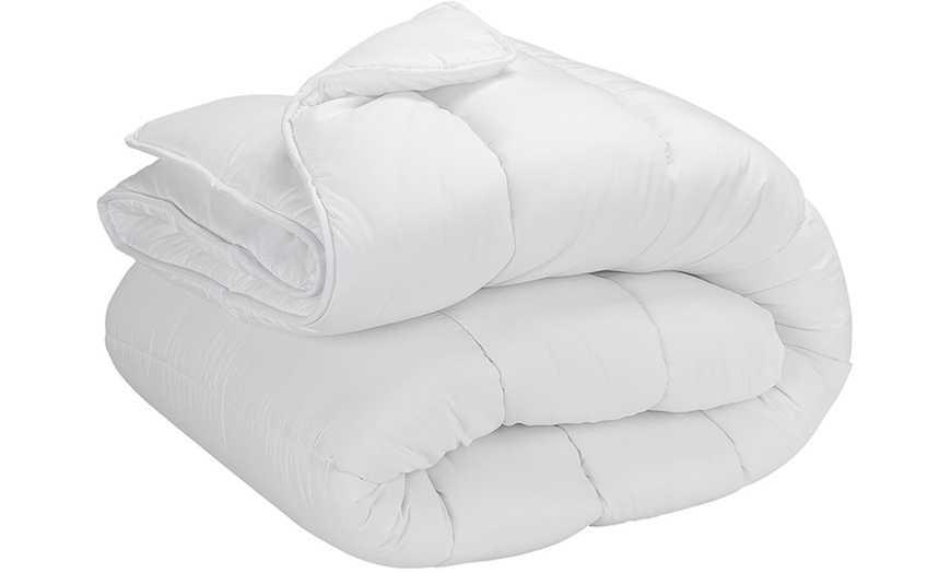 Image 4: Couette 500 g en fibres d'aloe vera Pikolin Home