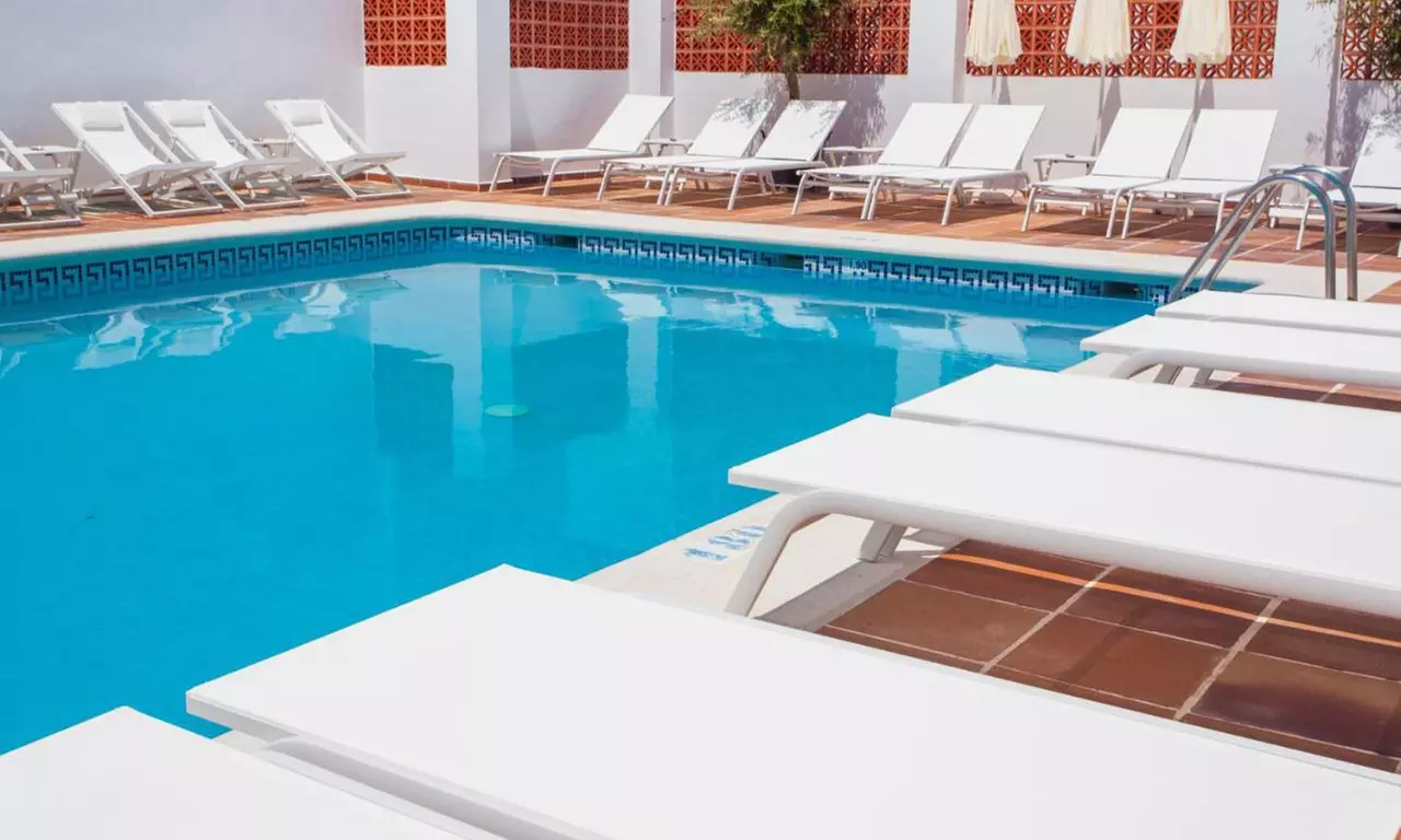 ✈ Ibiza, Estate 2026: Volo diretto più 7 notti in hotel