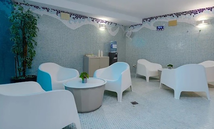 Image 16: Spa de 90 minutos para 2 o spa con desayuno buffet para 2