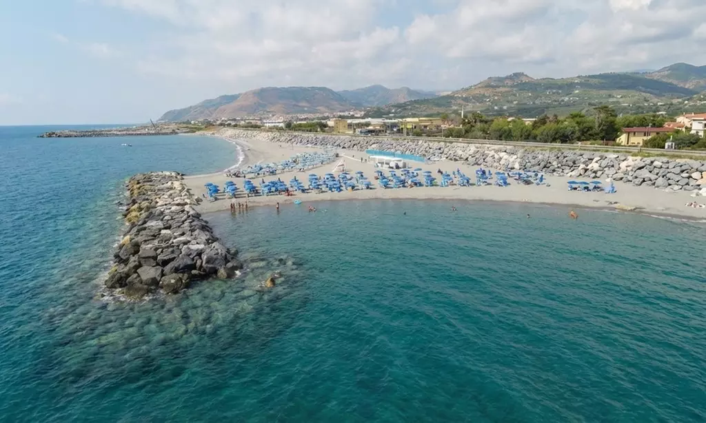 Amantea, Calabria: soggiorno per 2, 3 o 4 persone in mezza pensione presso GH Baia di Tempsa Resort