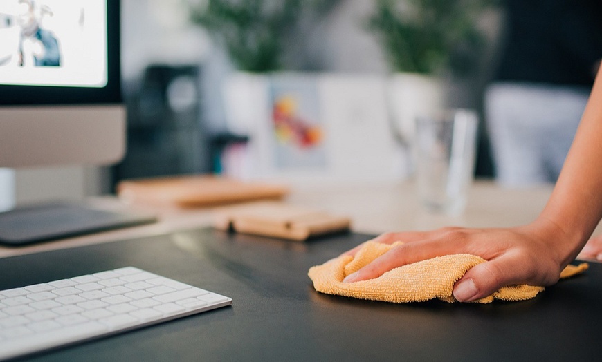 Image 6: Reinigung inkl. Rahmen, Reinigungsmittel und Anfahrt für 10-20 Fenster