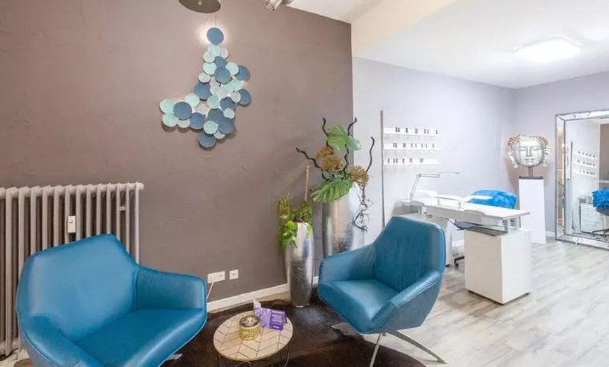 Image 2: Bis zu 62% Rabatt auf den Kosmetische Gesichtsbehandlung – Mikrodermabrasion bei Benso Beauty Institut