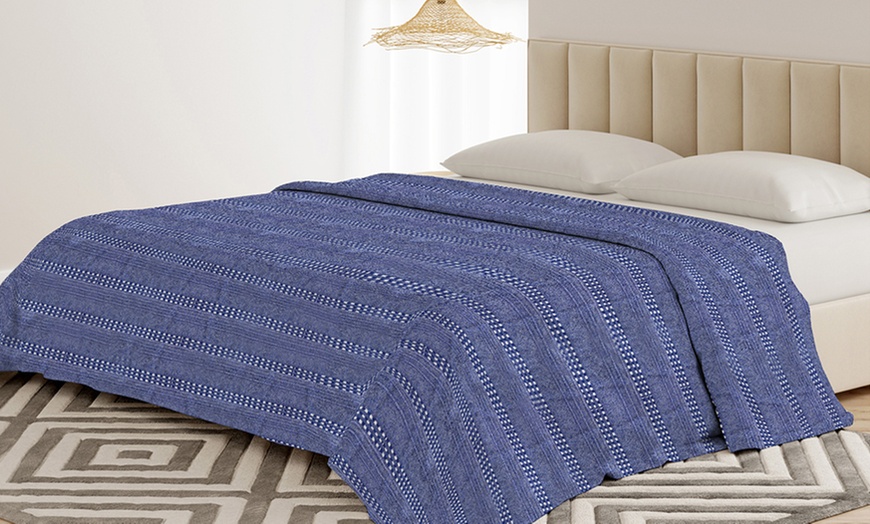 Image 52: Bankhoes en sprei van gerecycled katoen