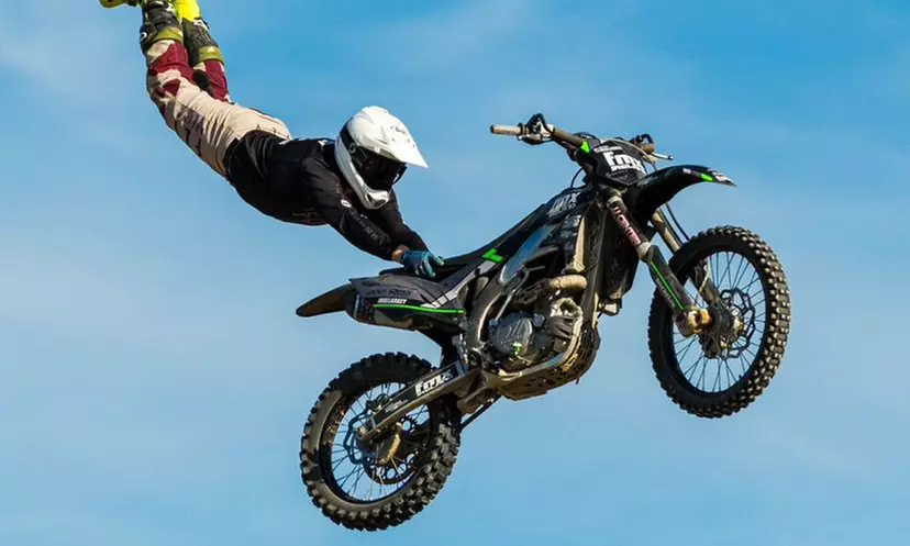 One Ticket to Circus Vegas American Circus