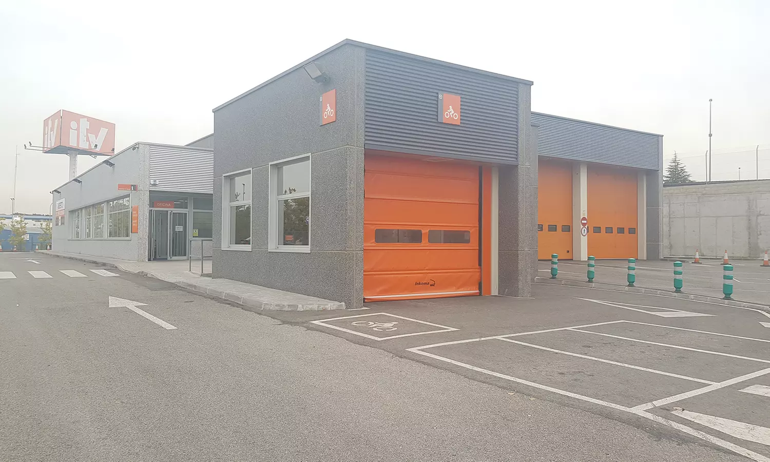 ITV con tasas incluidas para 1 motocicleta o vehículo ligero, con cita previa, en Applus Iteuve Alcobendas - Second Medium