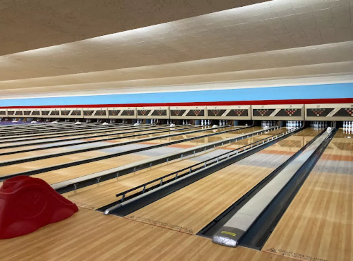 Bowling Party w/ Shoes, Pizza, Soda & $10 Arcade Game Card in Waukegan