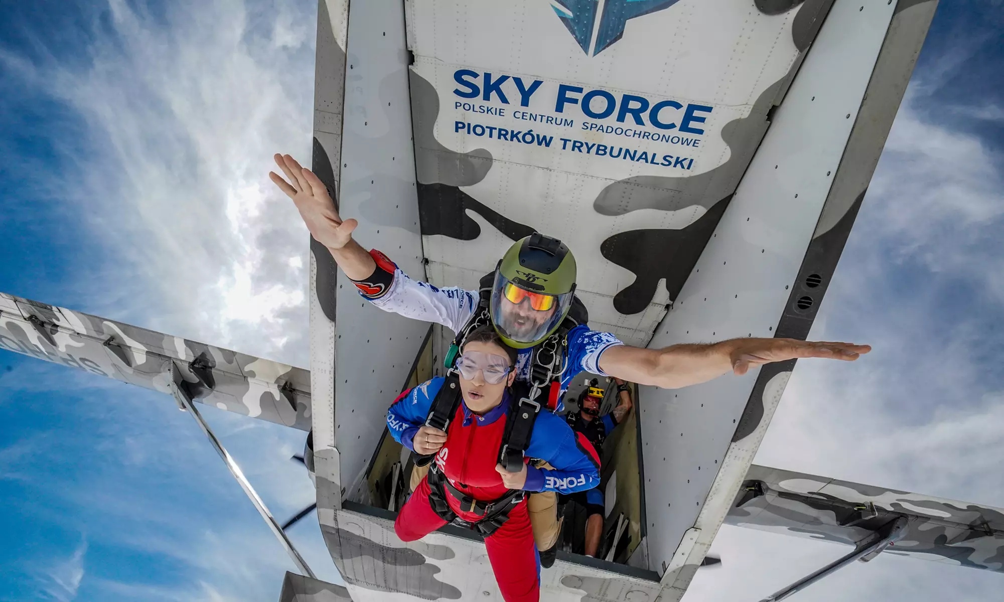 Jedyny taki w Polsce: lot widokowy i skok z kultowego SkyVana