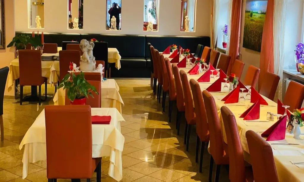 Eine Pizza oder Pasta wählen, eine kostenlos dazu bekommen