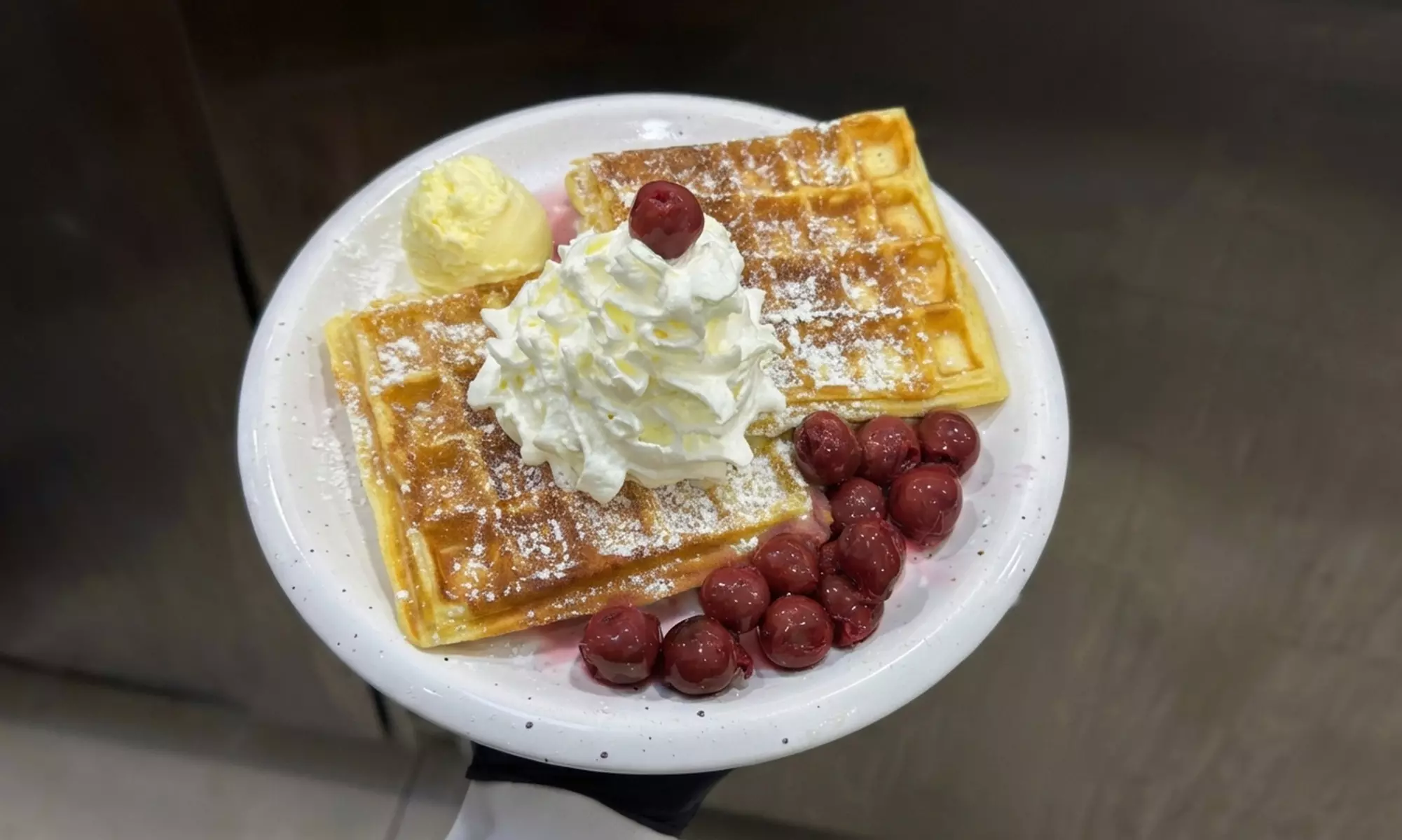 Brunch und belgische Waffeln für 1-2 Personen oder 2 Toasts nach Wahl