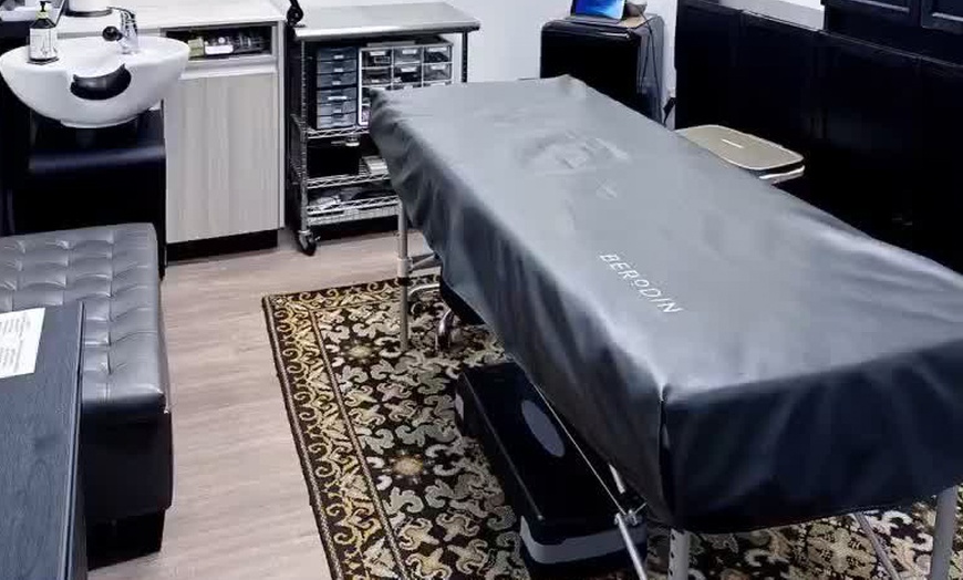 Image 3: Enhance Your Eyes With Natural Or Mink Lash Sets, With Optional Fill