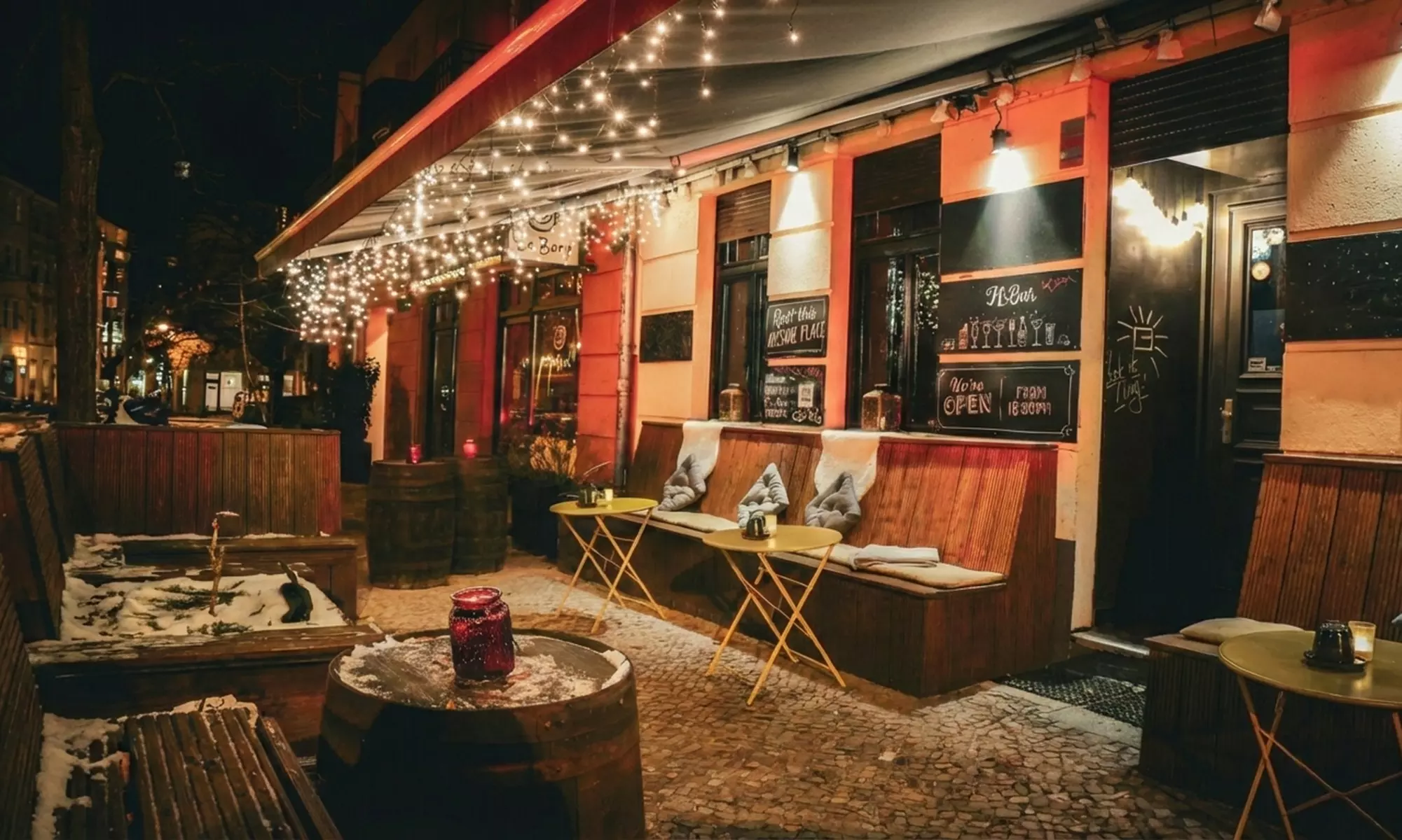 Cocktail nach Wahl inkl. begleitendem Bar-Snack für 1 bis 4 Personen