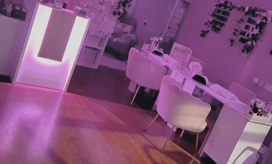 Image 4: Up to 53% Off on Massage - Swedish at Elexa Elegance Beauty