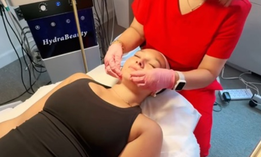 Image 4: Get Glowing Skin  at Capital Glow 