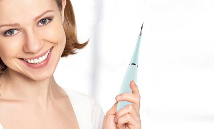 Image 8: Electric Plaque Remover in Pink and Blue Options