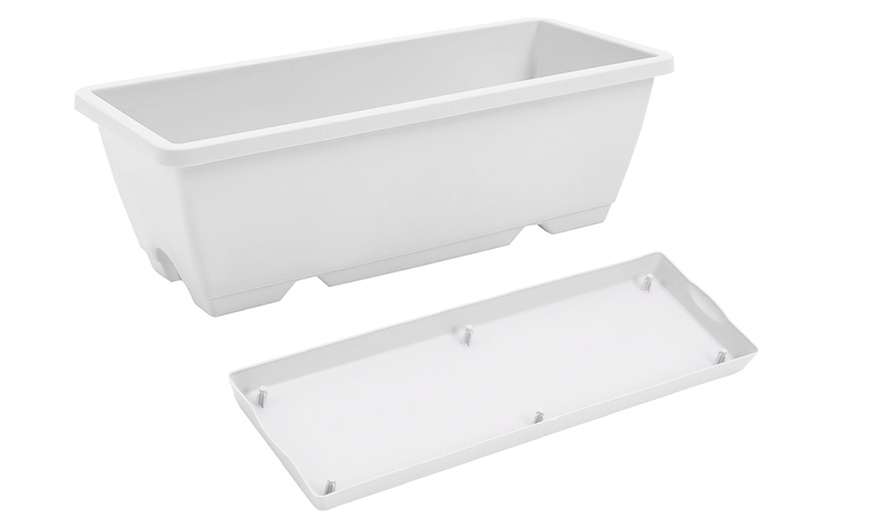 Image 4: Pack of Five Plastic Deep Garden Planters with Drainage Trays 