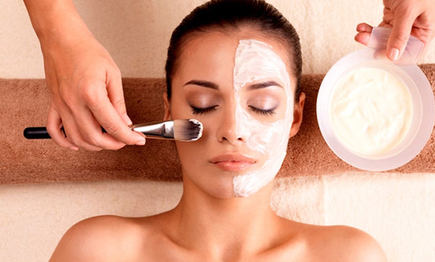 Image 1: Limpieza facial completa con opción a tratamientos adicionales para 1 