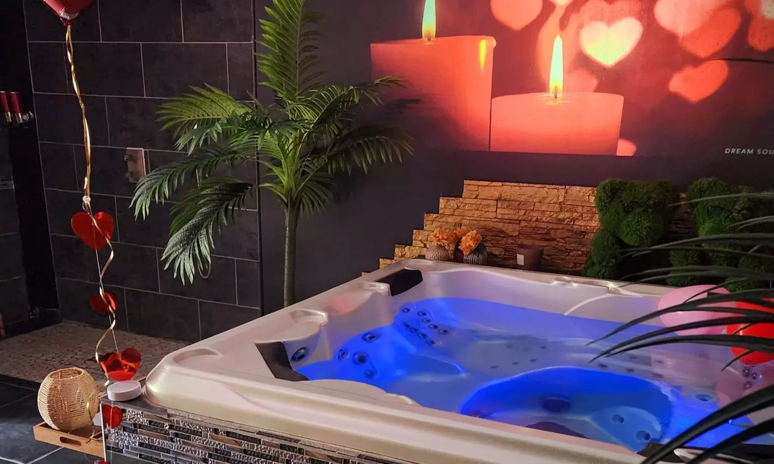 Jusqu'à 38% de remise sur Spa - chez SPARADISE LOVE
