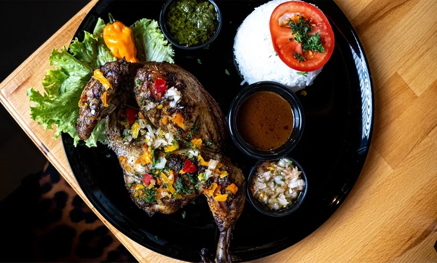 Image 9: Découvrez les saveurs africaines du célèbre restaurant Babylone Bis