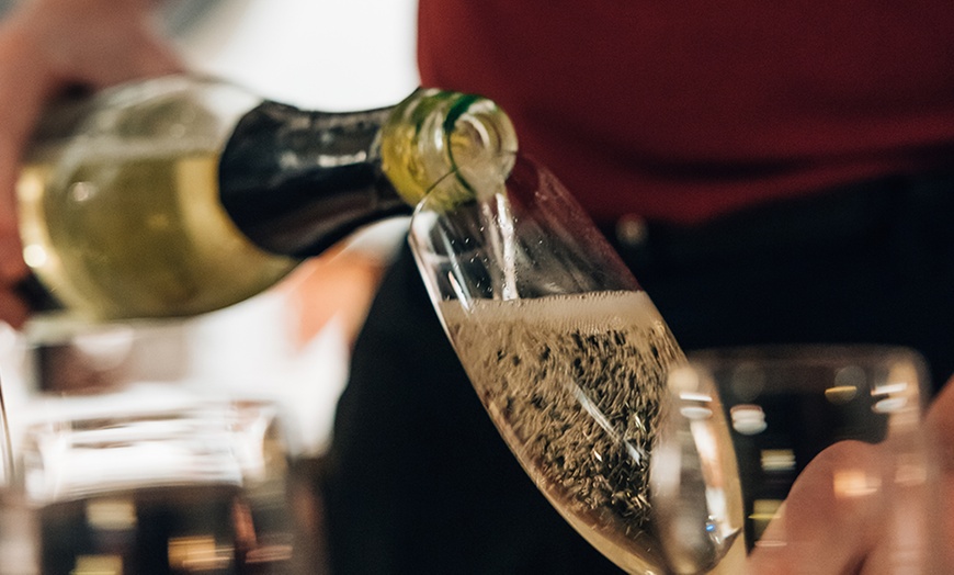 Image 11: Day Spa & romantisches 3-Gänge-Dinner mit Aperitif für 2 - 4 Personen