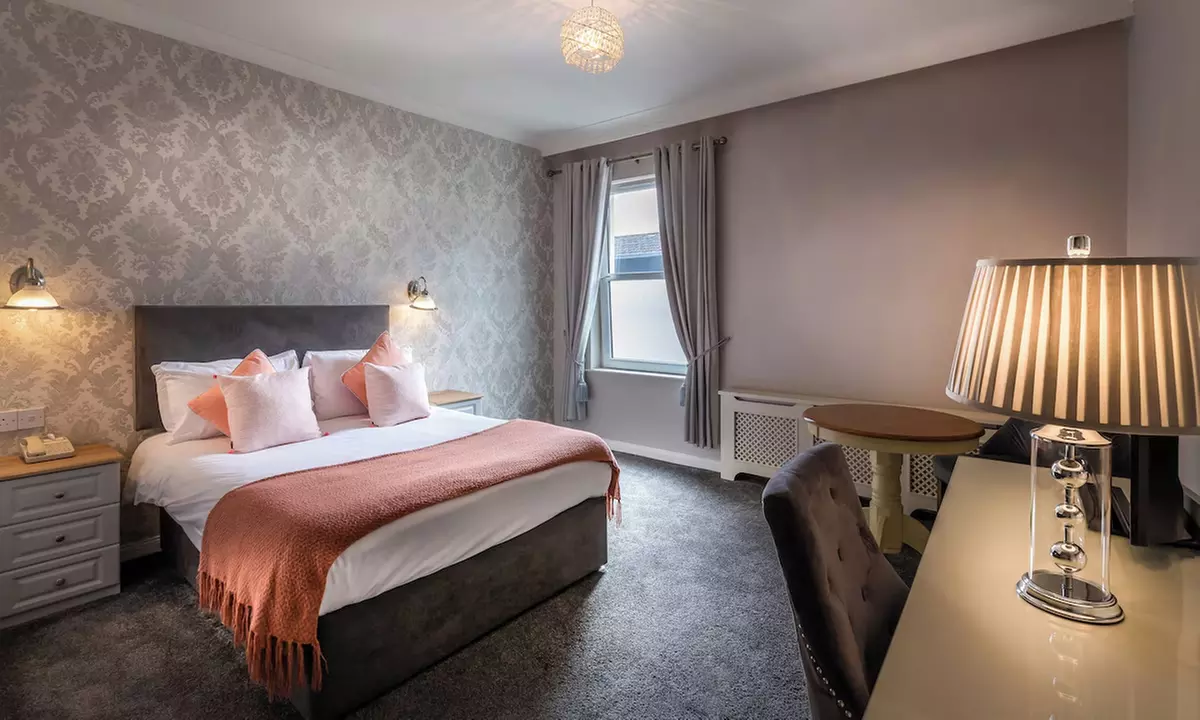 Double Room with Late Checkout