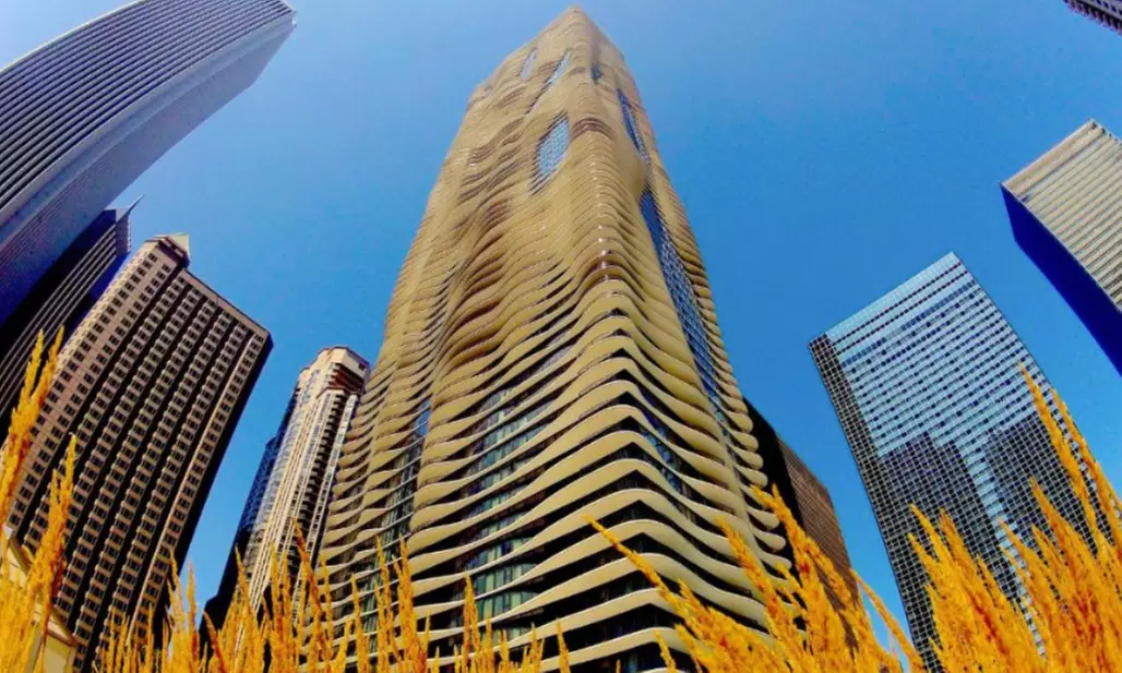 Hotel Near Millennium Park w/ Breakfast or Valet for Select Options