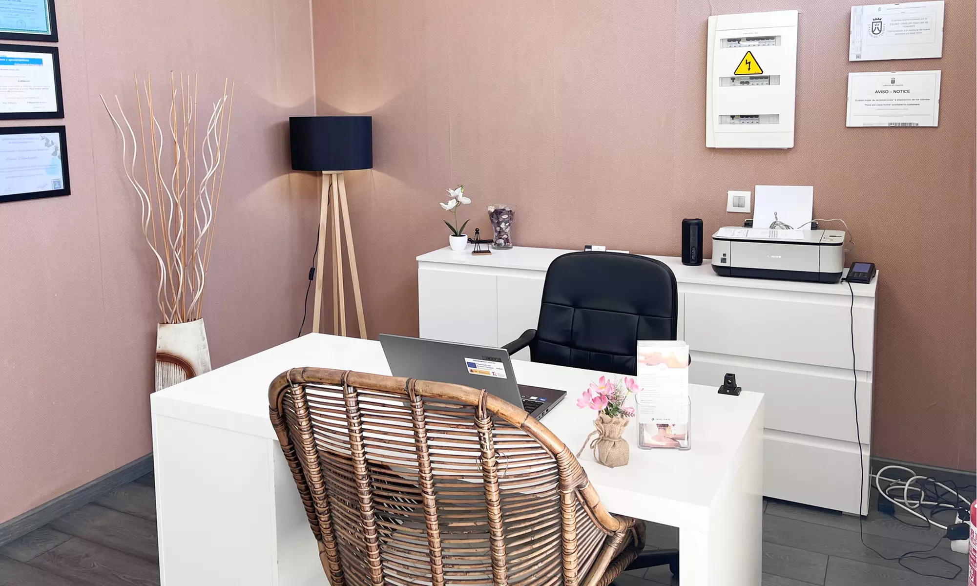 Ritual romántico para 2: masaje relajante con cava o zumo y chocolate