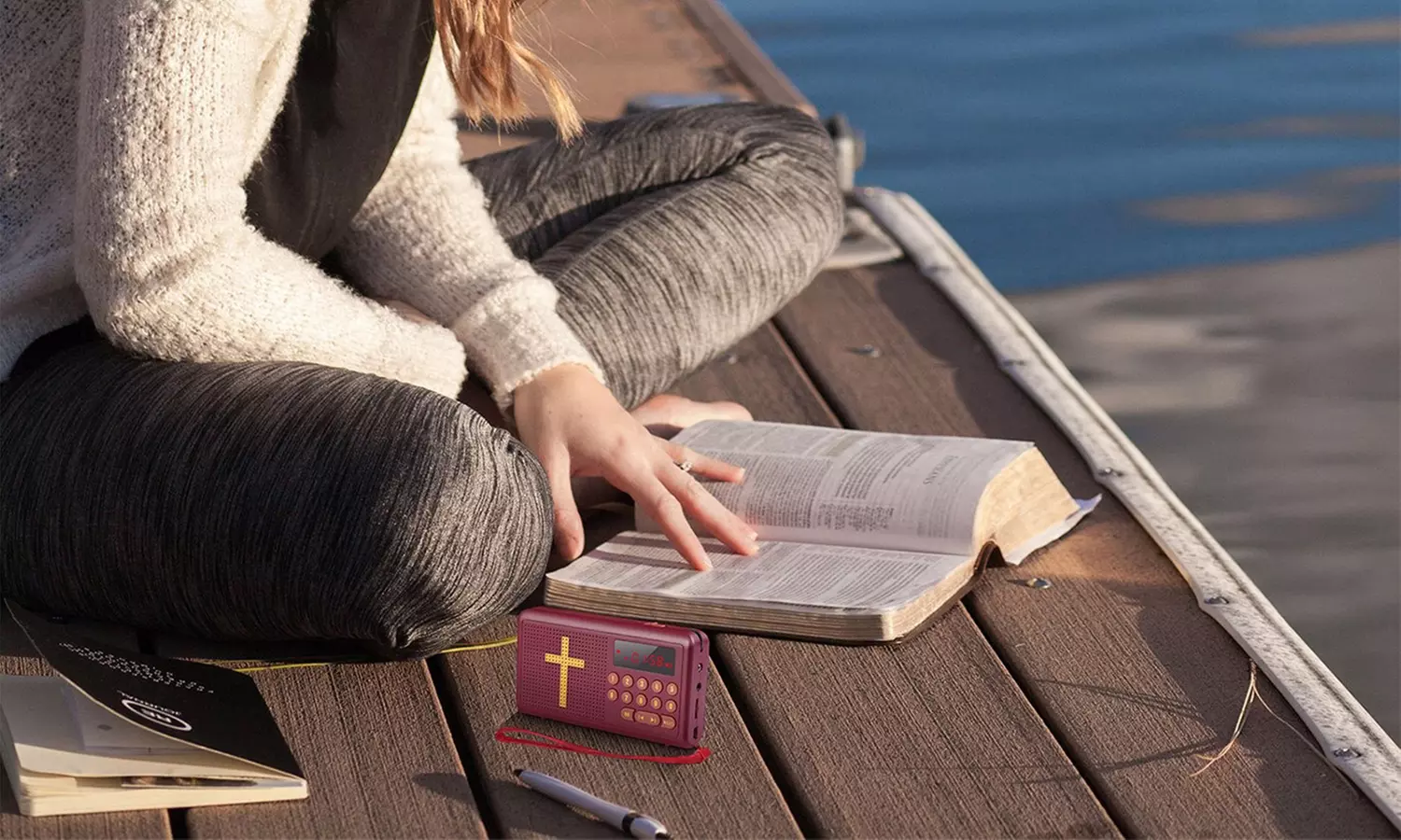 iMounTEK Electronic Audio Bible Player King James Version with Clear Narration