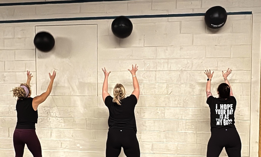 Image 6: 2-Week Unlimited CrossFit Group Classes Trial (NEW Member Special)