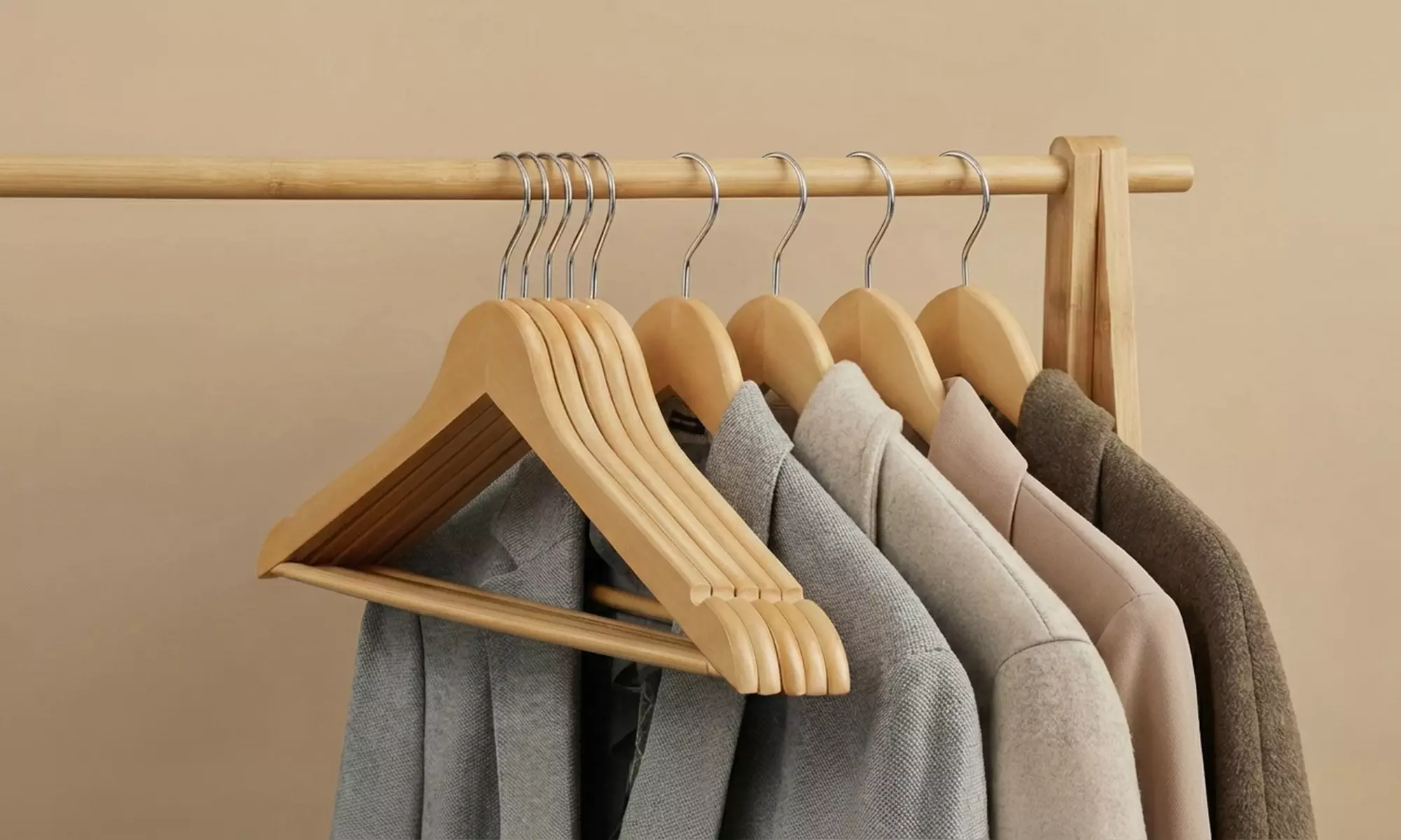 20-Pack Zuno Holzkleiderbügel