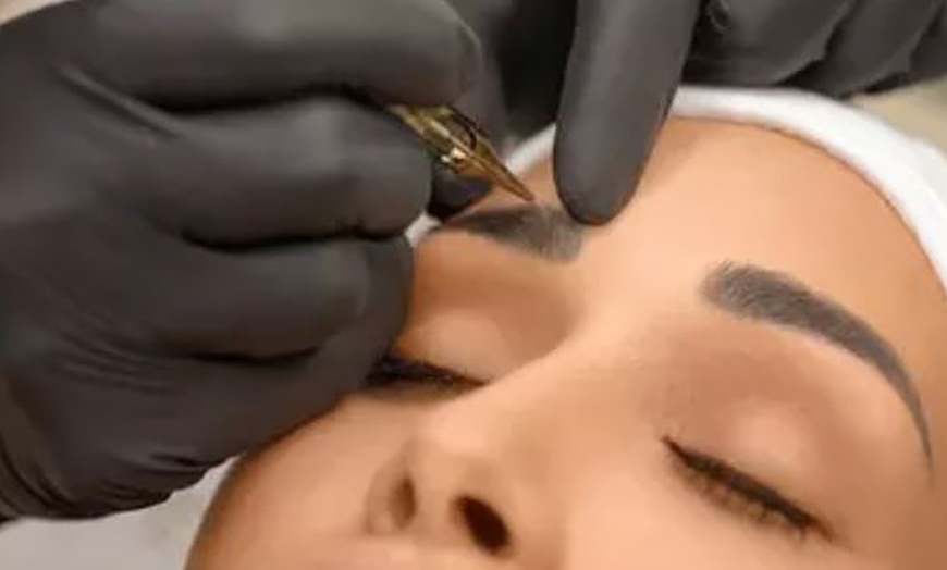 Image 1: Microblading ou microshading naturel, classique ou sophistiqué