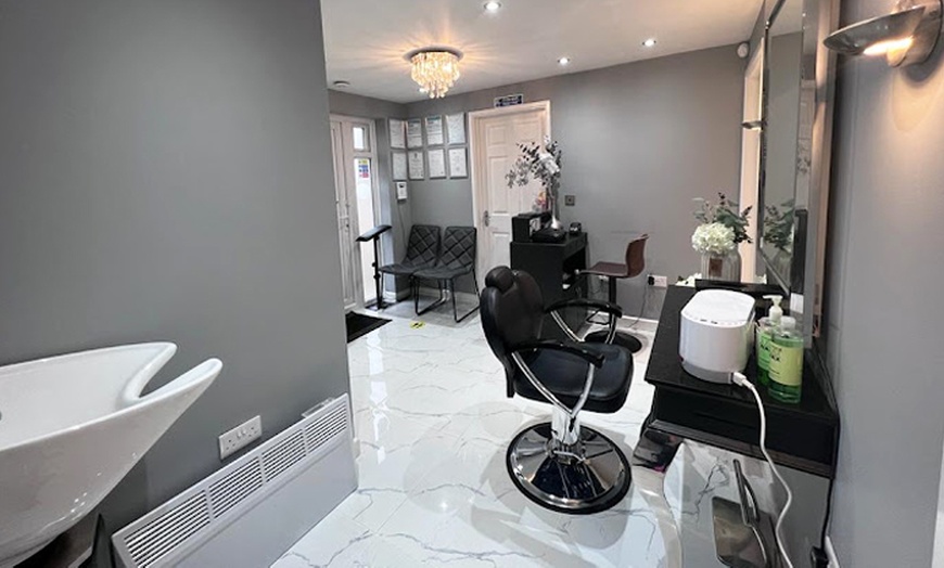 Image 3: Embrace Relaxation with a 30 or 60-Minute Deep Tissue Massage