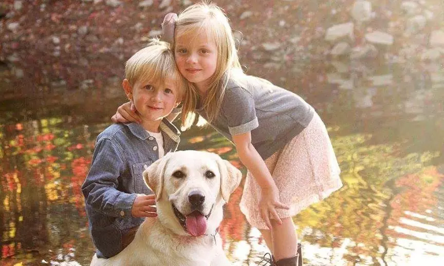 30- or 60-Min On-Location Outdoor Photo Session w/ $50 Photo Credit 