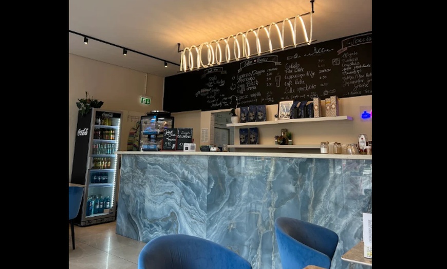 Image 2: Frühstücksplatte oder Frühstücksbowl inkl. Heißgetränk nach Wahl