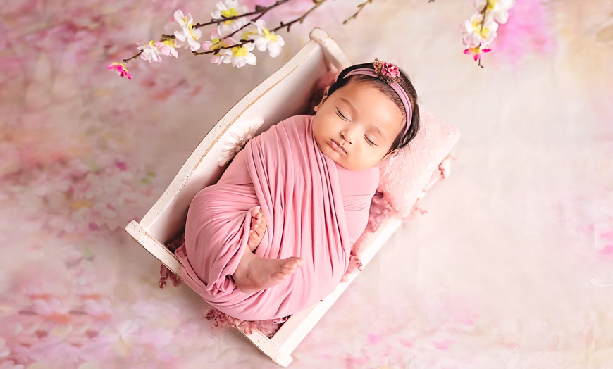 Image 2: Up to 50% Off on Photography Class at Focus Queen Photos