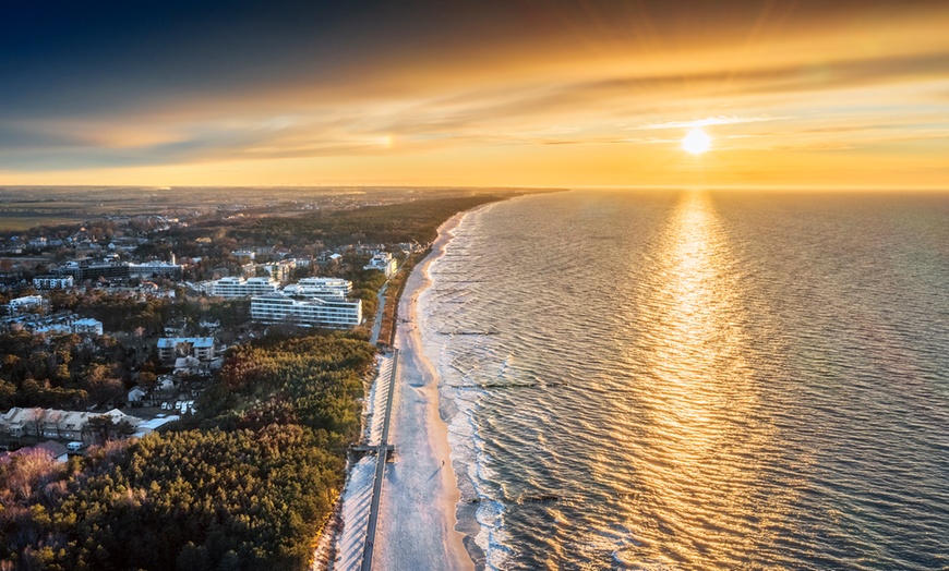 Image 1: Mielno: luksusowe apartamenty z wyżywieniem i wellness