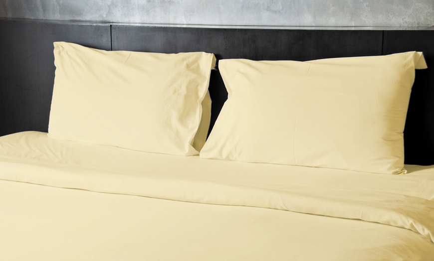 Image 9: King Size Bamboo Comfort 4-Piece 1800 Count Bedding - EXTRA SOFT DEEP SHEETS