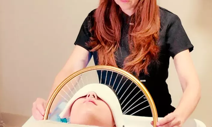 Spa capilar, higiene facial y reflexología y opción masaje en piernas