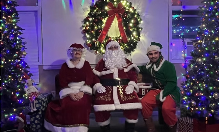 Image 1: Country Christmas at HarvestMoon Fun Farm - Holiday Family Fun