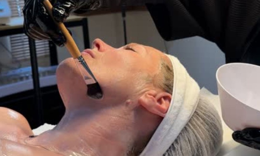 Image 6: Hydrate and Glow Up with Hydrafacial and Skin Tightening