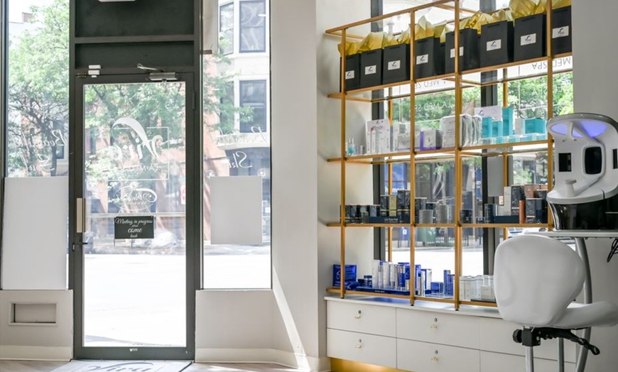 Image 9: Up to 35% Off on Moisturizing Facial at Viva La Med Spa